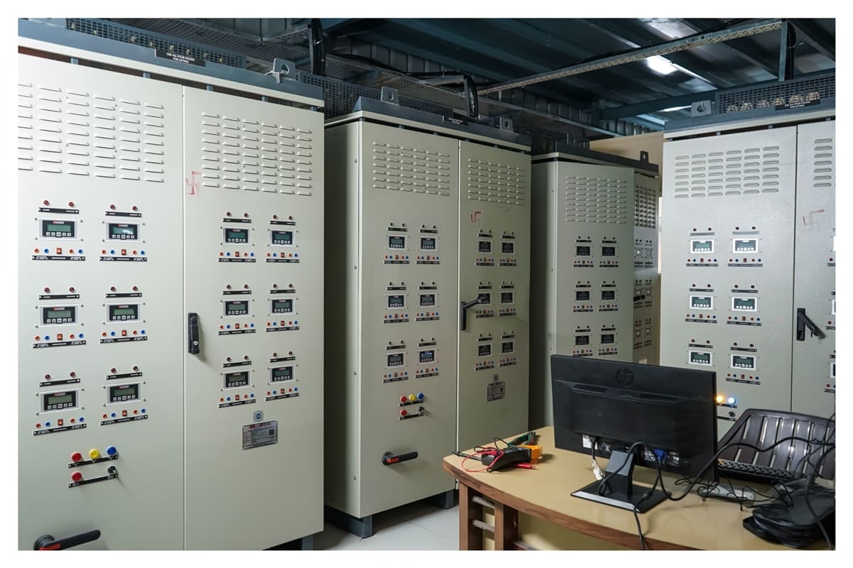 Automatic Ador Battery Charger