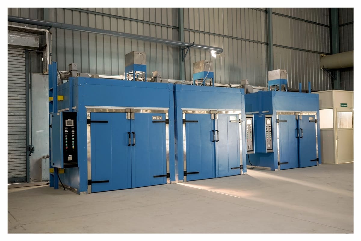  Curing and Drying Chamber